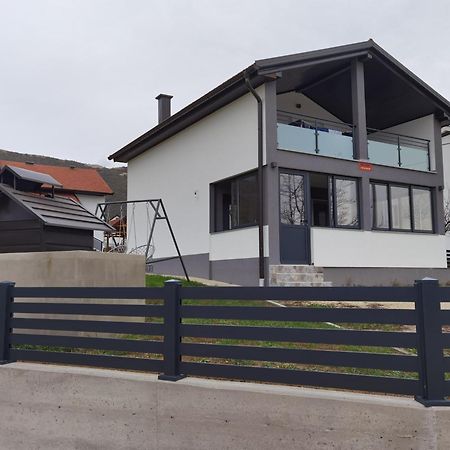 Vikendica Bosnjak Prozor Exteriér fotografie