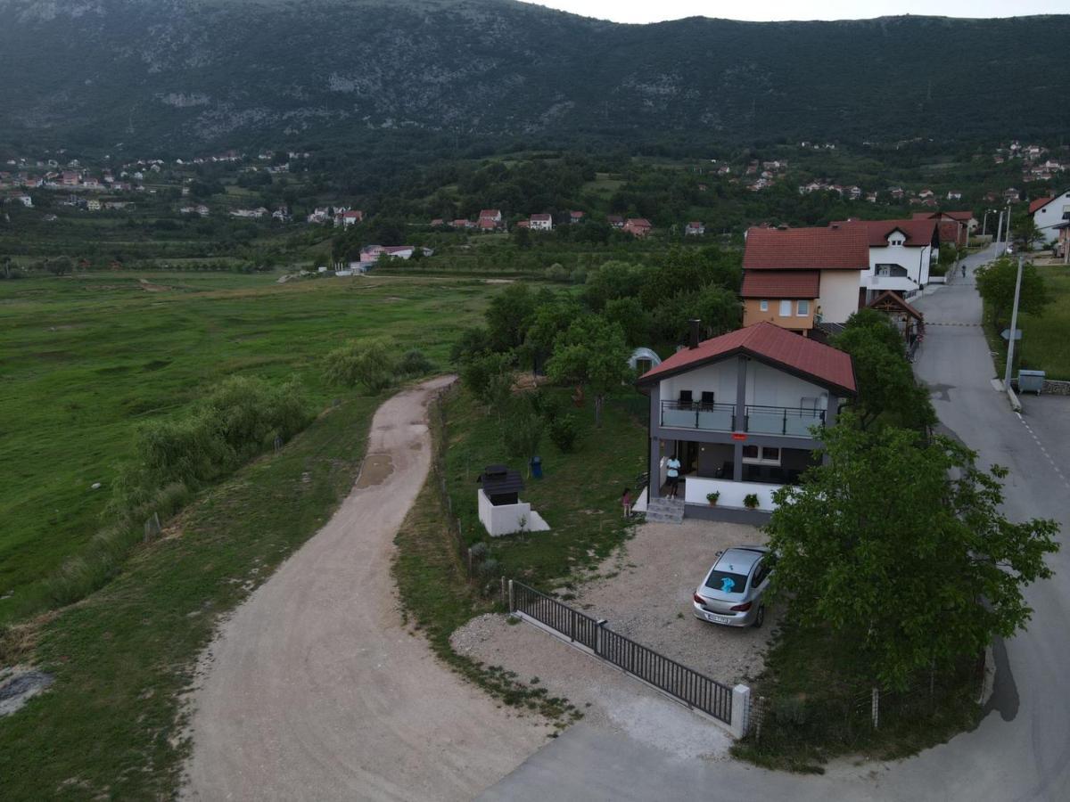 Vikendica Bosnjak Prozor Exteriér fotografie