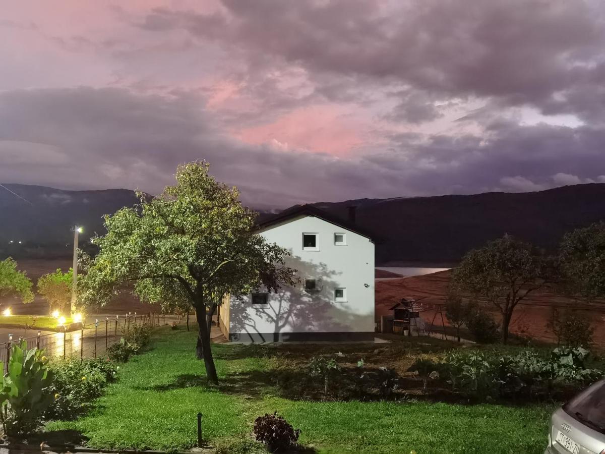 Vikendica Bosnjak Prozor Exteriér fotografie