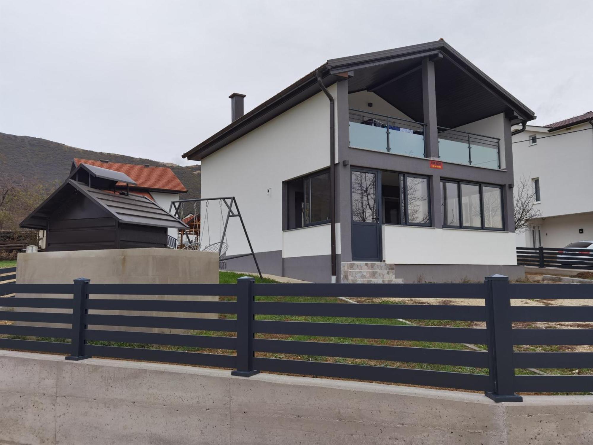 Vikendica Bosnjak Prozor Exteriér fotografie