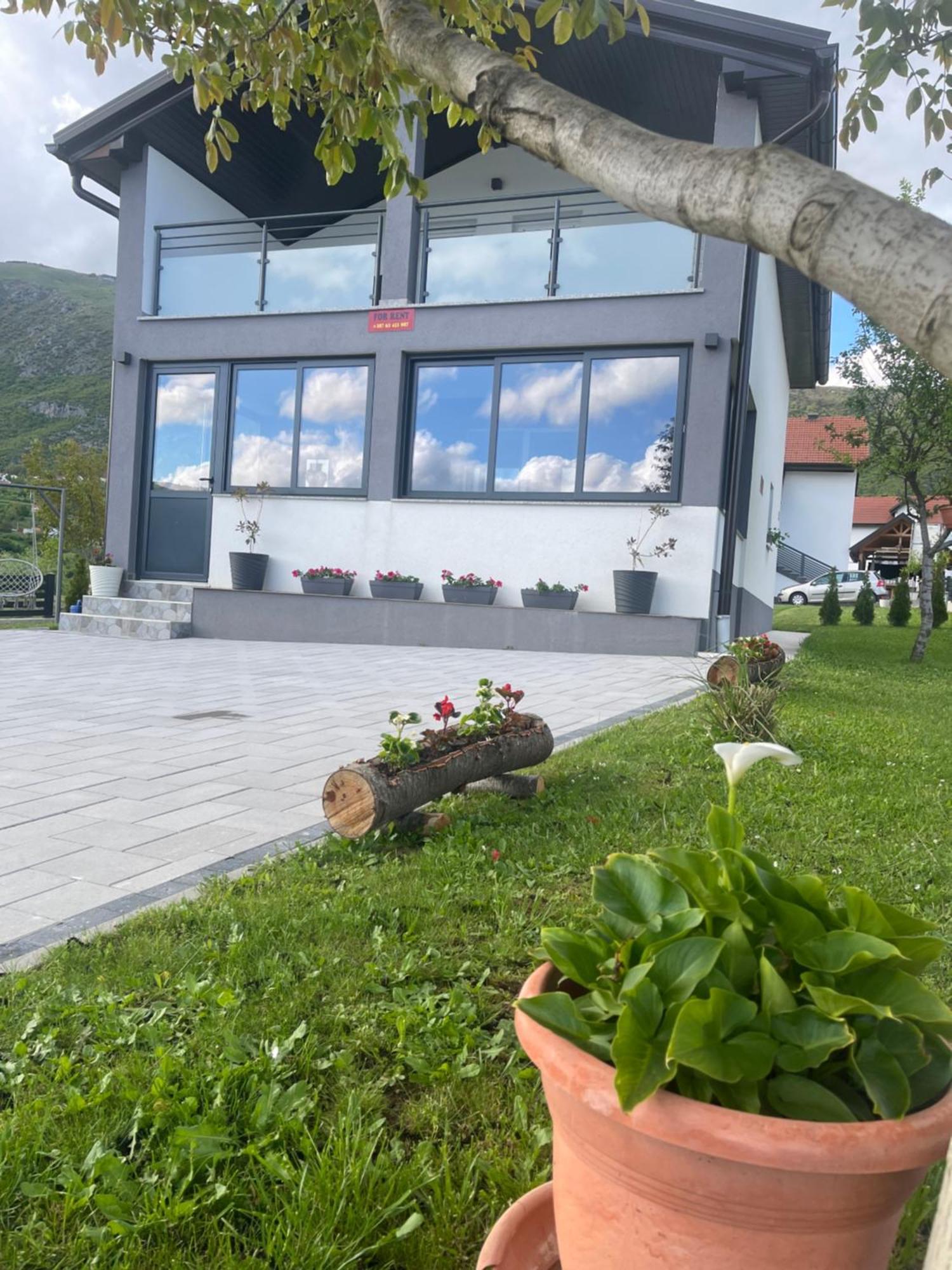 Vikendica Bosnjak Prozor Exteriér fotografie